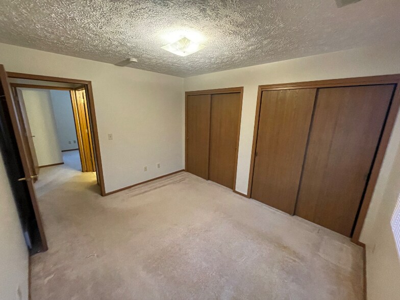 Building Photo - 909 Indian St