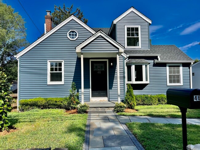 Building Photo - 46 Silvermine Ave