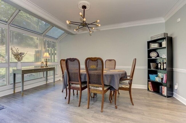 Building Photo - 27 Mt Vernon Cir