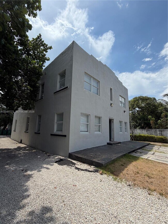 Building Photo - 6828 NW 3rd Ave