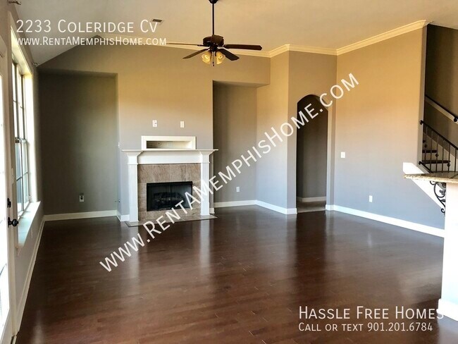 Building Photo - 2233 Coleridge Cv