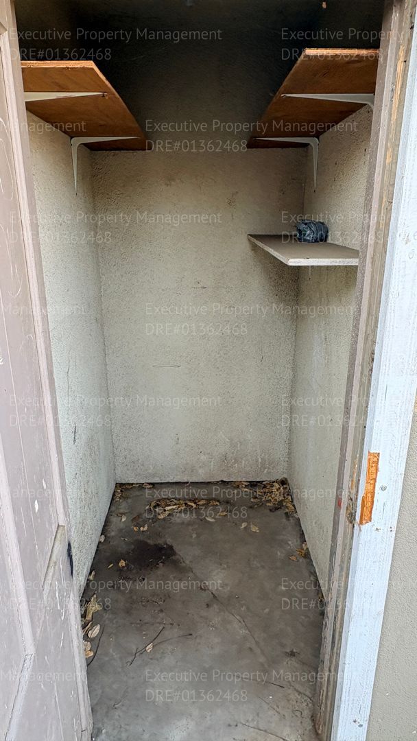 Building Photo - 3306 Gardenia Ave