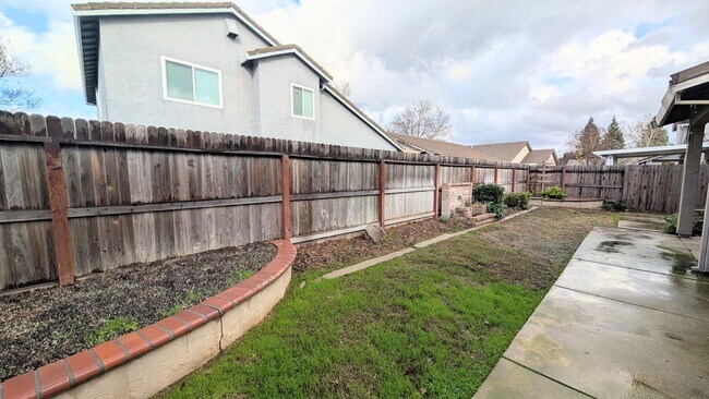 Building Photo - Very cute Single Story Single Family in Elk Grove