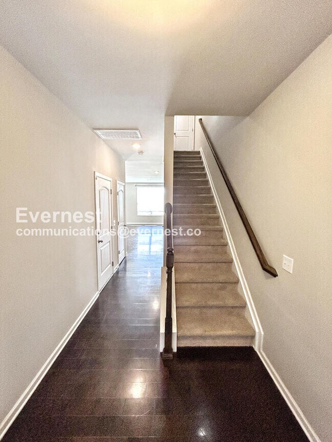 Building Photo - 4152 Grapevine Loop