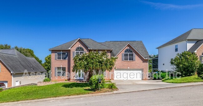 Building Photo - 1217 Dreamview Ln