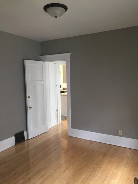 Building Photo - 3127 N Cramer St