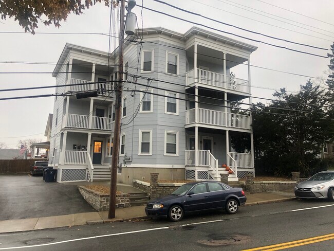 Building Photo - 490 Manville Rd