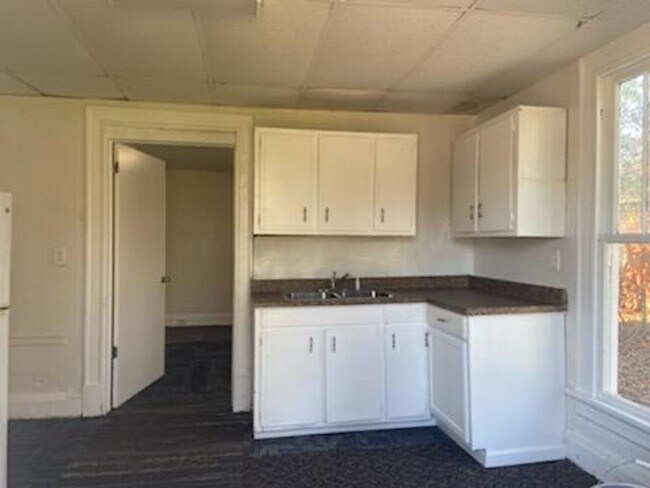 Building Photo - 2718 Peabody Ave