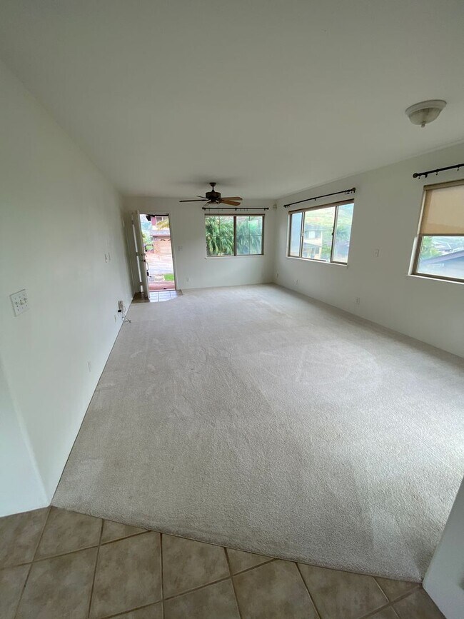 Building Photo - 92-1481 Punawainui St.