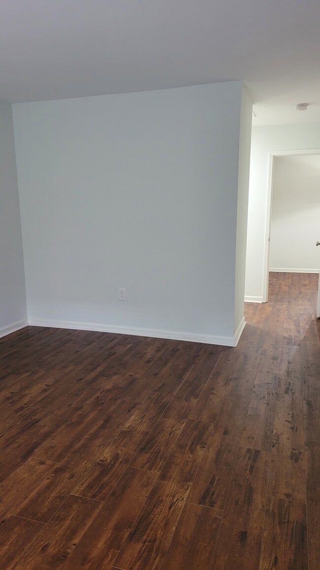 Building Photo - 2 bedroom 2 bath Condo in Lenox Heights, o...