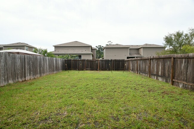 Building Photo - 104 Camelot Pl Ct