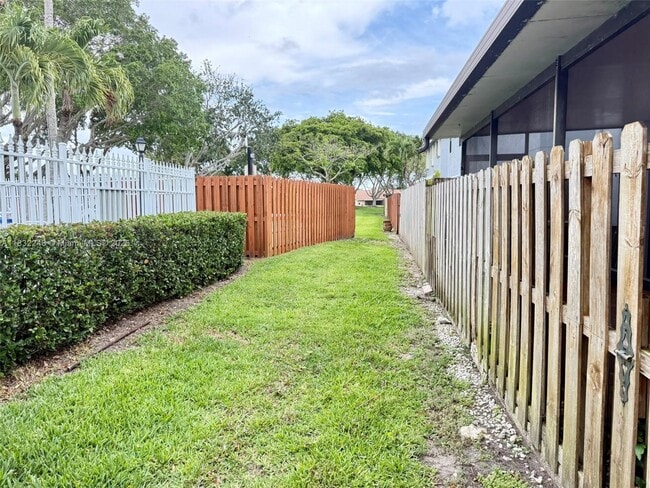 Building Photo - 9842 Watermill Cir