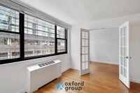 Building Photo - 2 bedroom in NEW YORK NY 10019