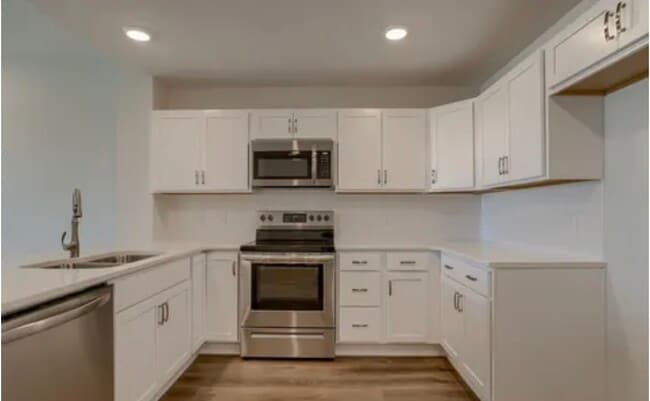 Building Photo - 2171 Brandon Ln