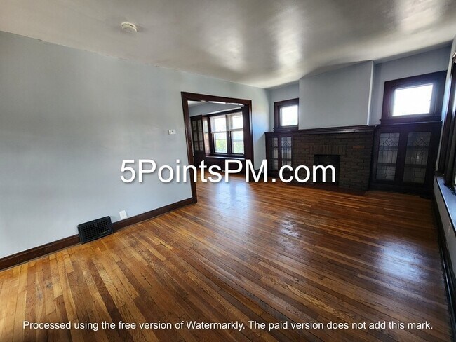 Building Photo - 2774 E 117th St