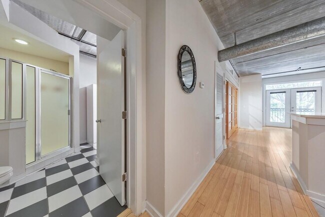 Building Photo - 800 Peachtree St NE
