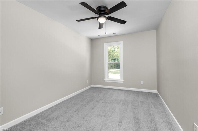 Building Photo - Beautiful, Spacious 5Bedroom Home in Virginia Beach