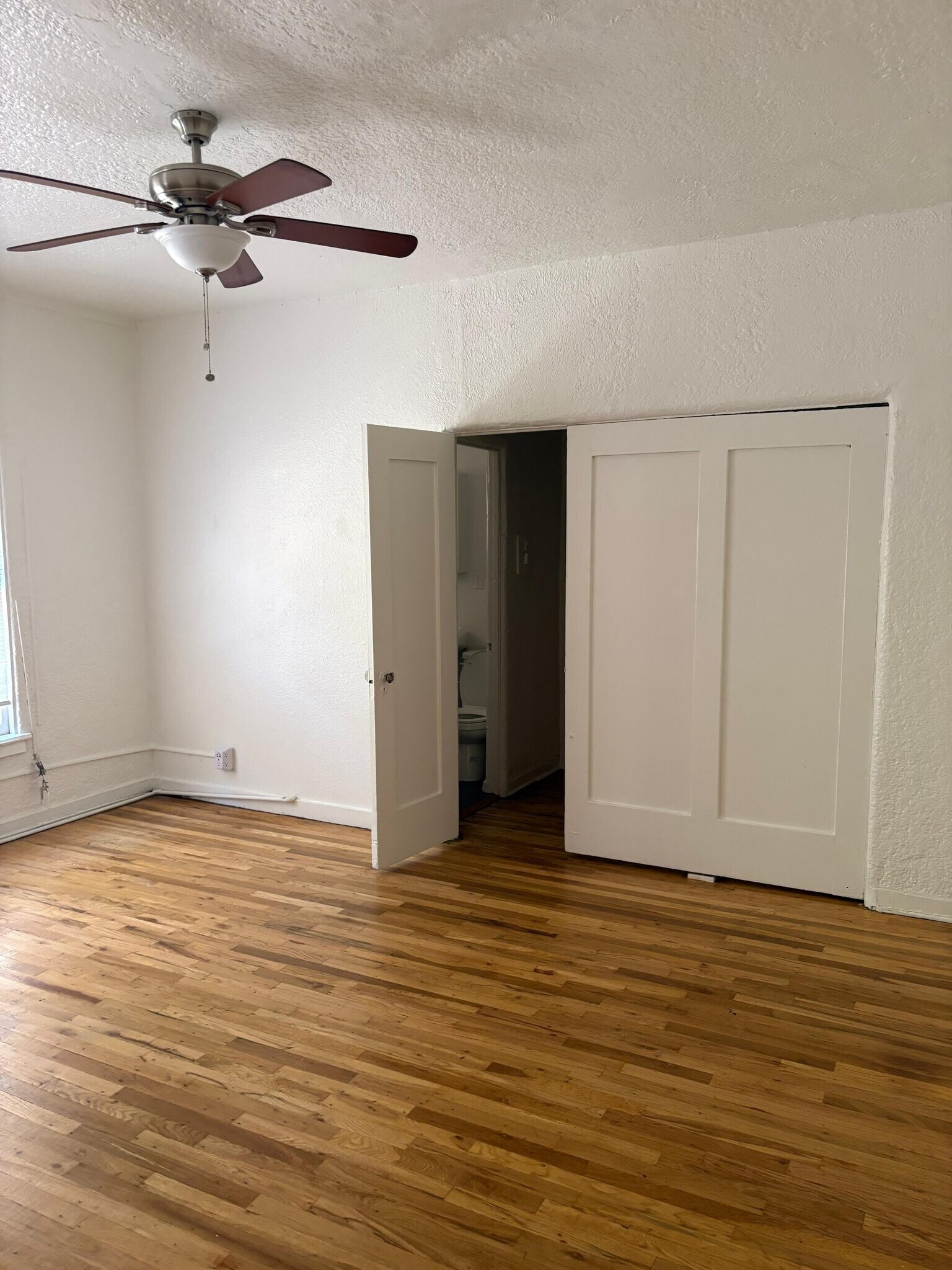 Building Photo - 1845 N Gramercy Pl