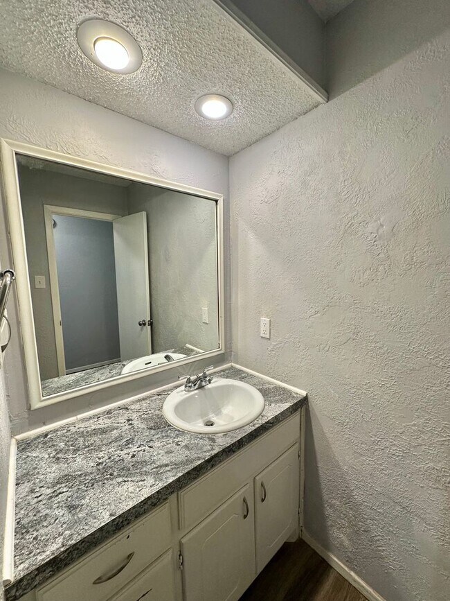 Building Photo - 7410 Avenue W