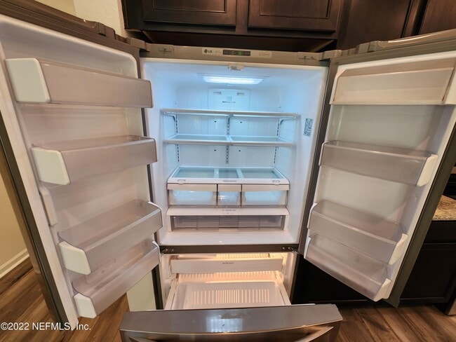 Building Photo - 3035 Lucille Ln