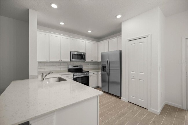Building Photo - 3600 SE 37th Ct