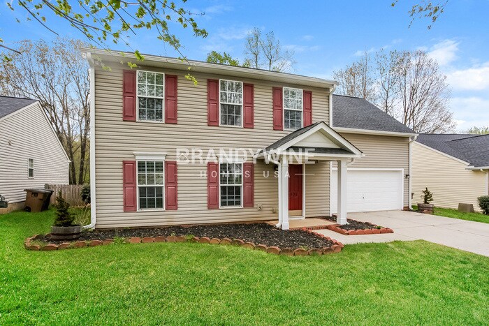 Building Photo - 3001 Secret Garden Ct