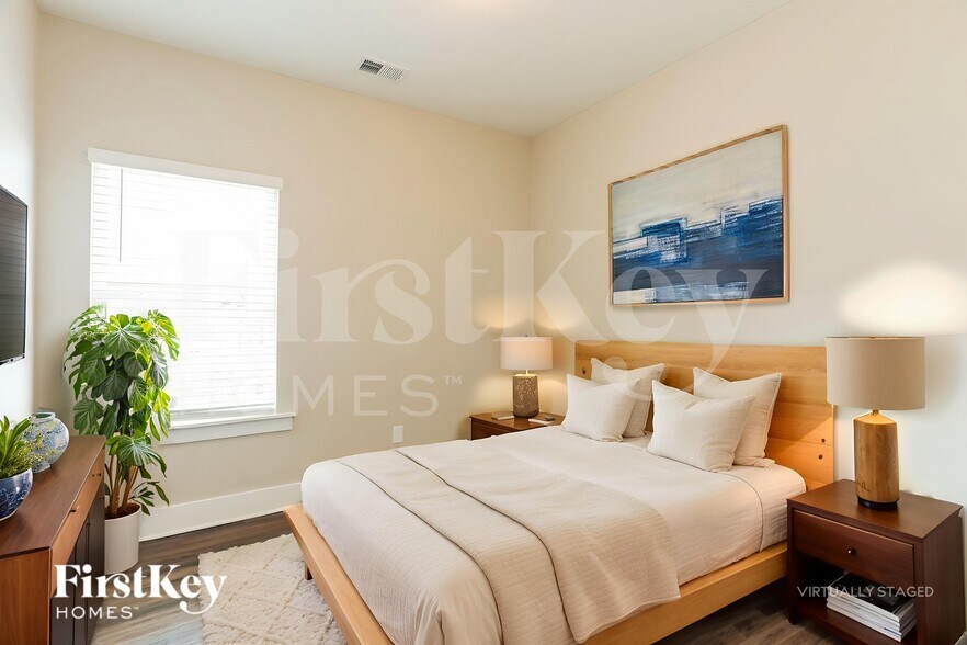 Building Photo - 1384 Woodridge Pl