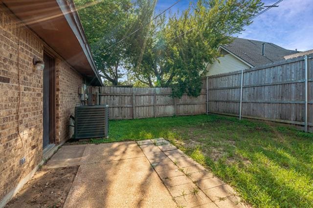 Building Photo - 808 Windcrest Dr