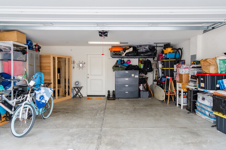 Building Photo - 505 Lark Way