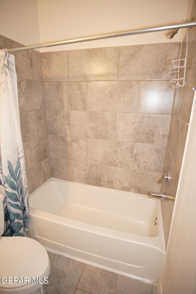 Building Photo - 14380 Tobe Davis Dr