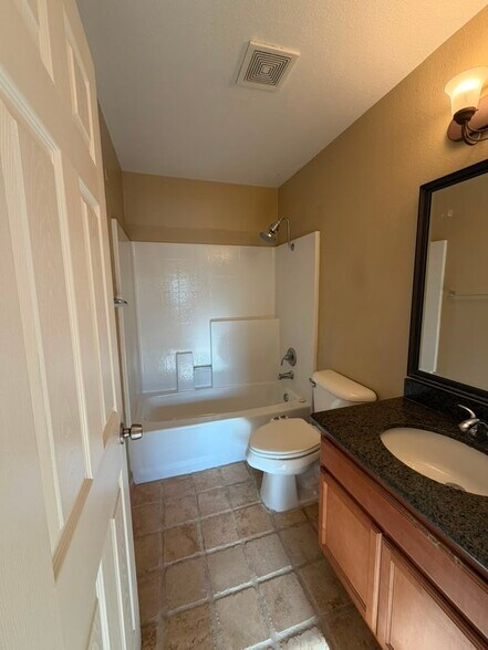 Building Photo - 7190 Shoreline Dr