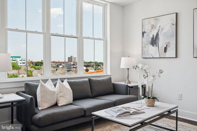 Primary Photo - 813 N Broad St