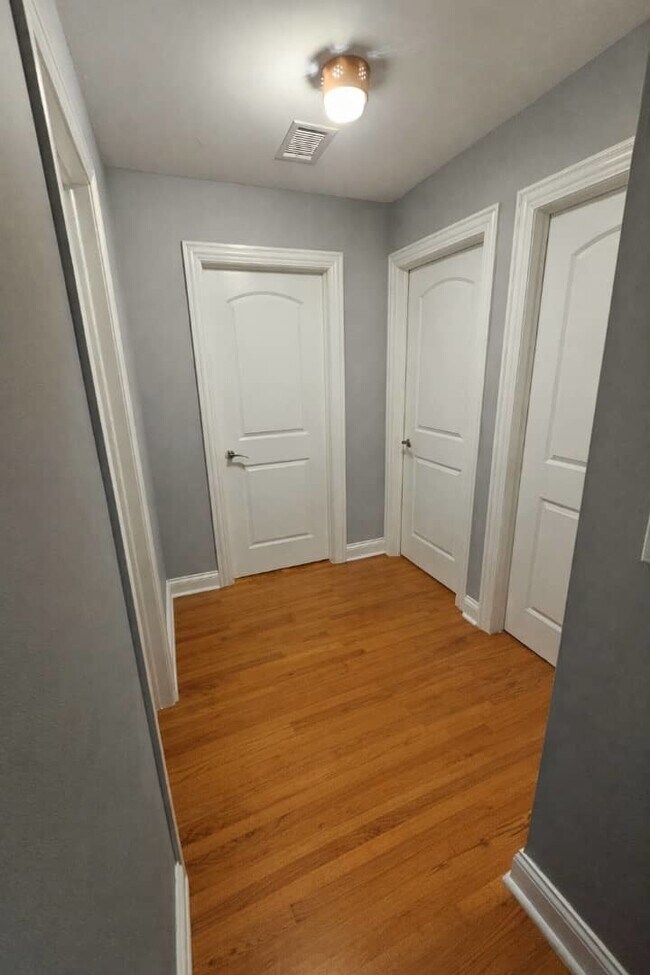 Building Photo - 770 Cordial Dr