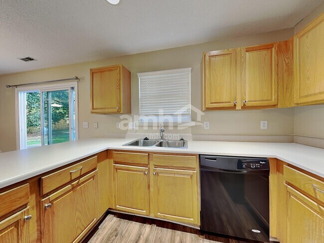 Building Photo - 4928 Alenja Ln