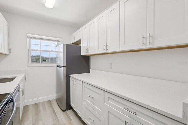 Building Photo - 11147 Acme Dr
