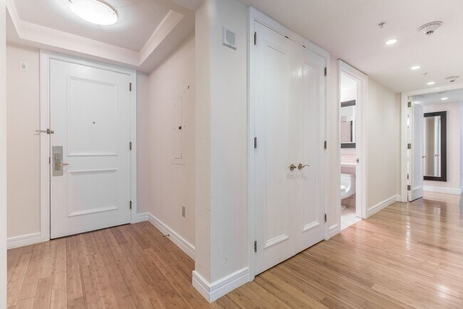 Building Photo - 3 Avery St