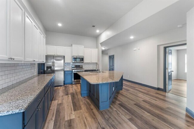 Building Photo - 24331 Ravenna Landing Loop