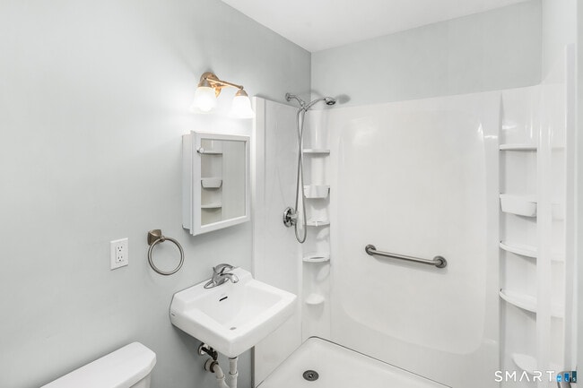 Building Photo - 1 Ardman Dr