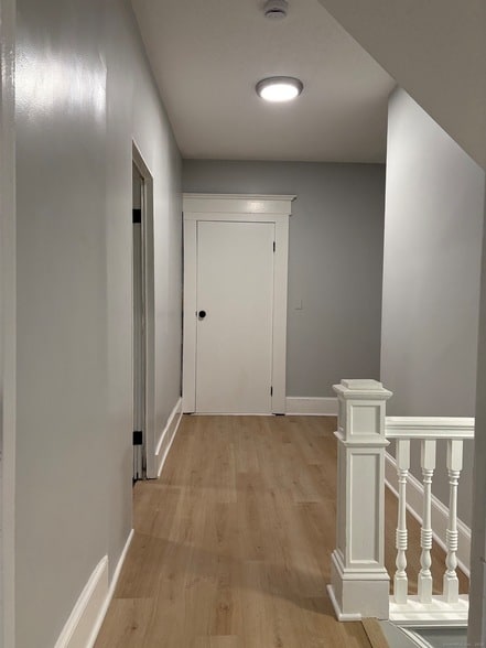 Building Photo - 72 4th St