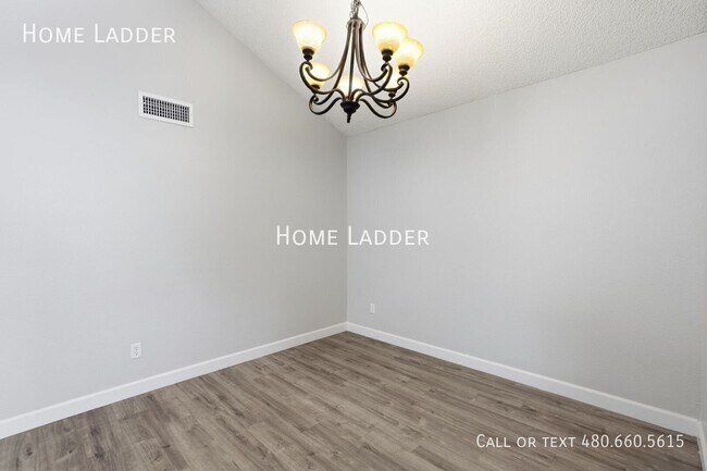 Building Photo - 745 N Hazelton Dr