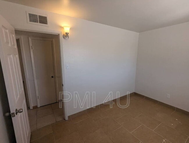 Building Photo - 1801 Corte Adelina SW