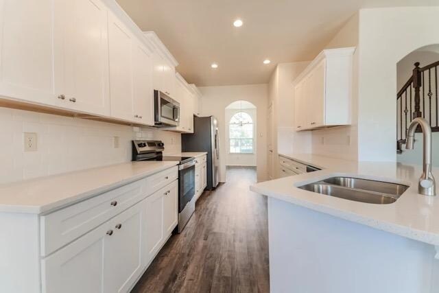 Building Photo - 1428 Red River Dr