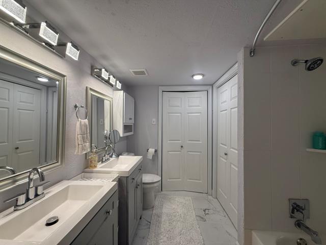 Building Photo - 2835 Keller Springs Rd