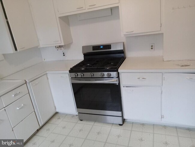 Building Photo - 37291 Grass Roots Ln