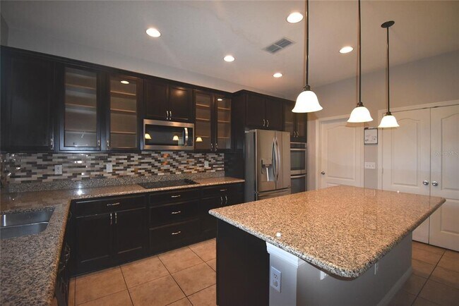 Building Photo - 13008 Sawgrass Pine Cir