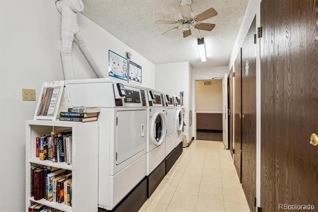 Building Photo - 3184 S Heather Gardens Way