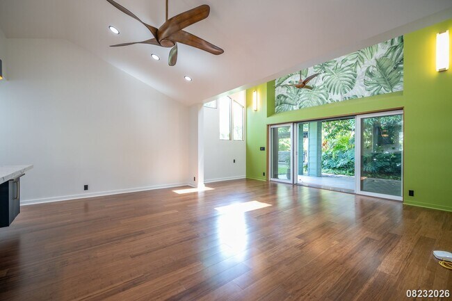 Building Photo - 427 Akoakoa Pl