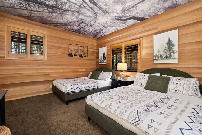 Building Photo - 70335 Sword Fern