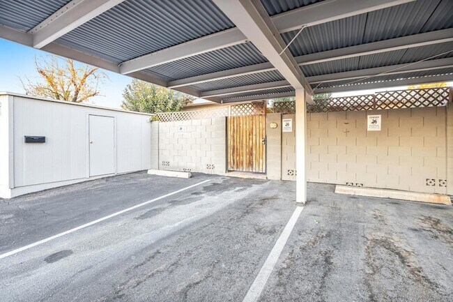 Building Photo - 5045 N 81st St