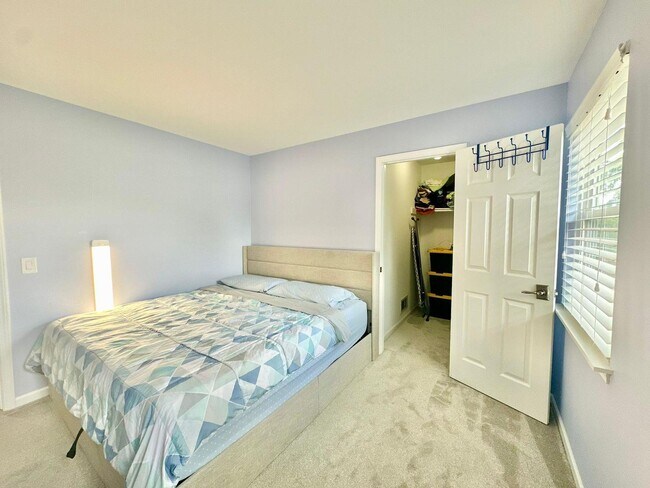 Building Photo - 1384 Marble Hill Dr